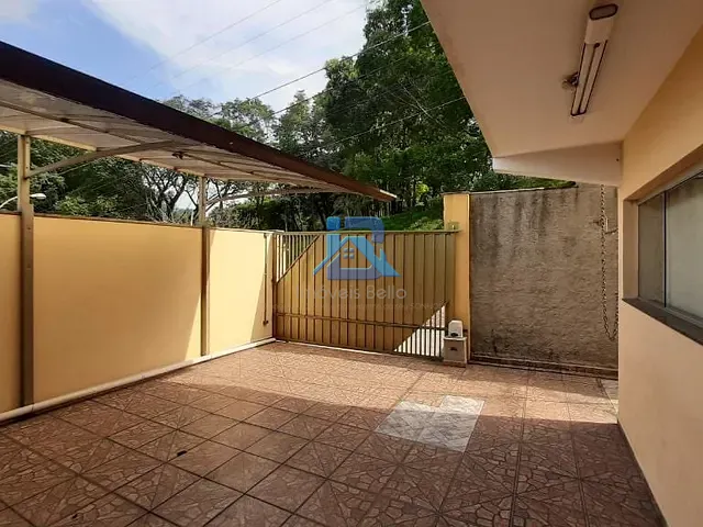 Casa com 295m² 3 quartos e 2 banheiros, à venda, no bairro Vila Mutton em Itatiba