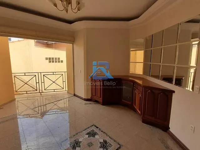 Casa com 295m² 3 quartos e 2 banheiros, à venda, no bairro Vila Mutton em Itatiba