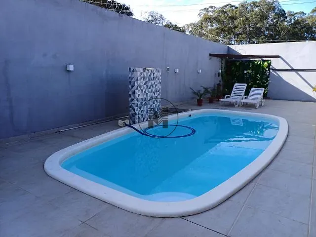 Casa com 250m² 3 quartos e 1 banheiro, à venda, no bairro Chácaras Santa Edwirges em Guaratinguetá