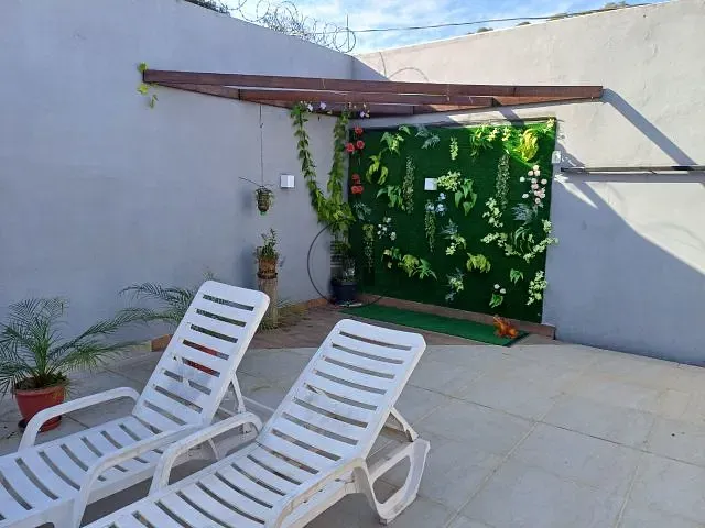 Casa com 250m² 3 quartos e 1 banheiro, à venda, no bairro Chácaras Santa Edwirges em Guaratinguetá