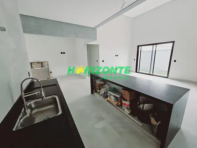 Casa com 156m² 3 quartos e 4 banheiros, à venda, no bairro Floresta em São José dos Campos