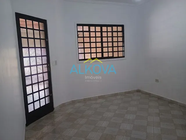 Casa com 220m² 2 quartos e 2 banheiros, à venda, no bairro Jardim Santa Júlia em São José dos Campos