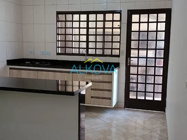Casa com 220m² 2 quartos e 2 banheiros, à venda, no bairro Jardim Santa Júlia em São José dos Campos