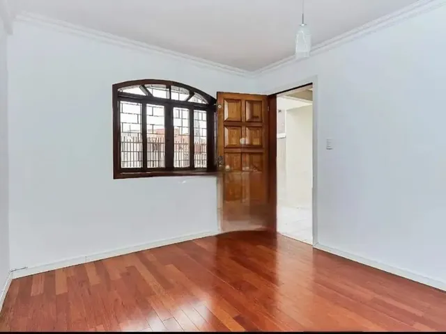 Casa com 180m² 2 quartos e 1 banheiro, à venda, no bairro Pinheirinho em Curitiba