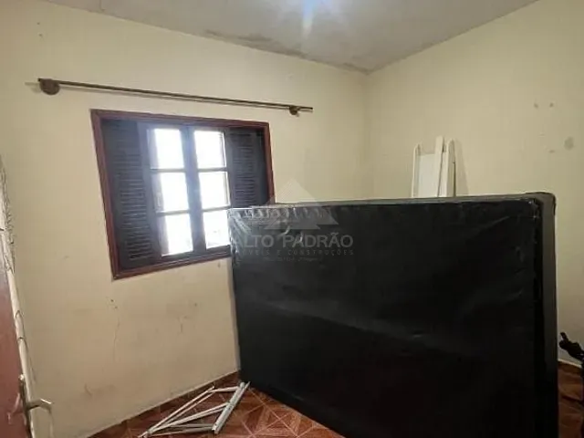 Casa com 125m² 3 quartos e 1 banheiro, à venda, no bairro Vila Magini em Mauá