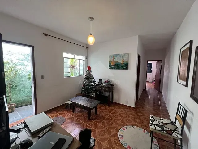 Casa com 125m² 3 quartos e 1 banheiro, à venda, no bairro Vila Magini em Mauá
