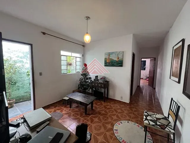 Casa com 125m² 3 quartos e 1 banheiro, à venda, no bairro Vila Magini em Mauá