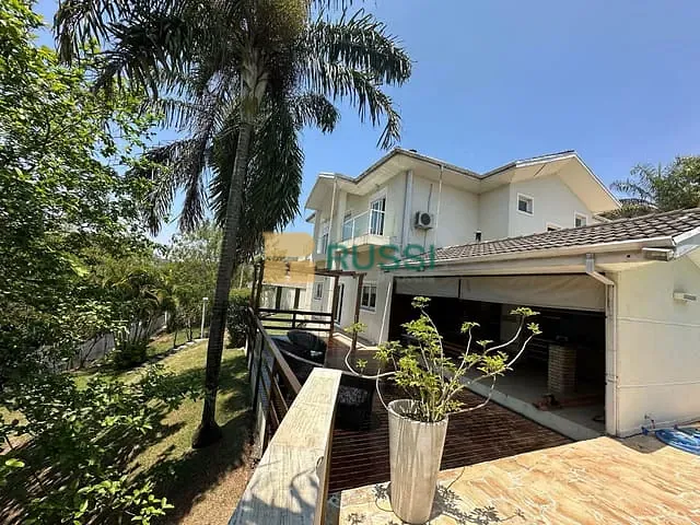 Casa com 1140m² 4 quartos e 6 banheiros, à venda ou para alugar, no bairro Condomínio Residencial Mirante do Vale em Jacareí
