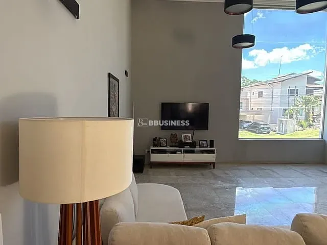 Casa com 1025m² 4 quartos e 5 banheiros, à venda, no bairro San Diego em Vargem Grande Paulista