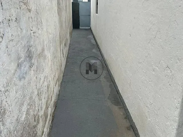 Casa 2 quartos e 1 banheiro, para alugar, no bairro Nova Guará em Guaratinguetá