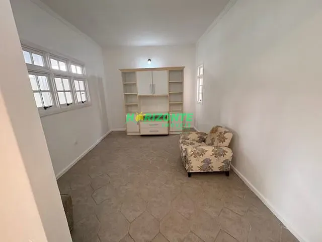 Casa 3 quartos e 2 banheiros, à venda, no bairro Urbanova em São José dos Campos