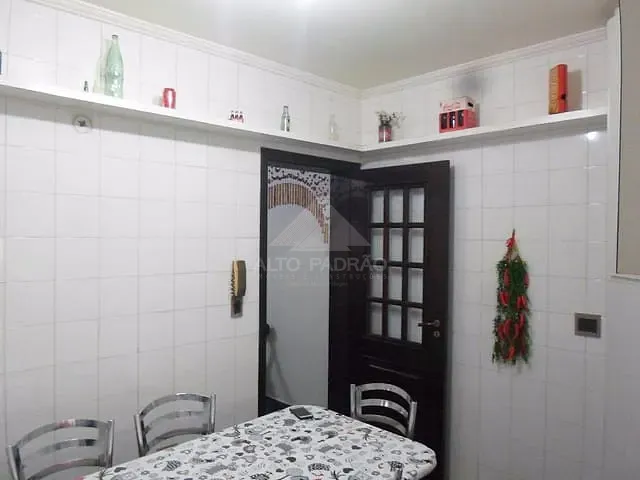 Casa com 320m² 3 quartos e 4 banheiros, à venda, no bairro Vila Gilda em Santo André