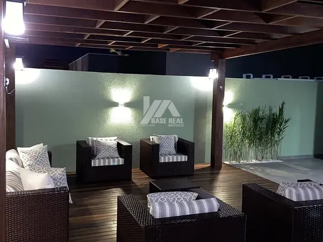 Casa com 222m², à venda, no bairro Neves em Ponta Grossa