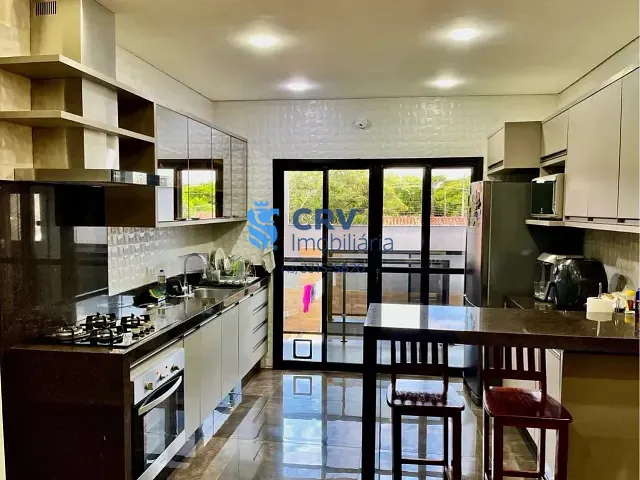 Casa com 334m² 3 quartos e 3 banheiros, à venda, no bairro Igapó em Londrina