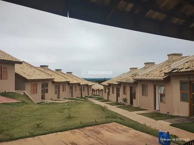 Casa com 48m² 2 quartos e 1 banheiro, à venda, no bairro Terras de São Felipe (Caucaia do Alto) em Cotia