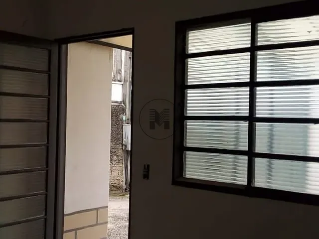 Casa 1 quarto e 1 banheiro, à venda, no bairro Jardim Santa Luzia em Guaratinguetá