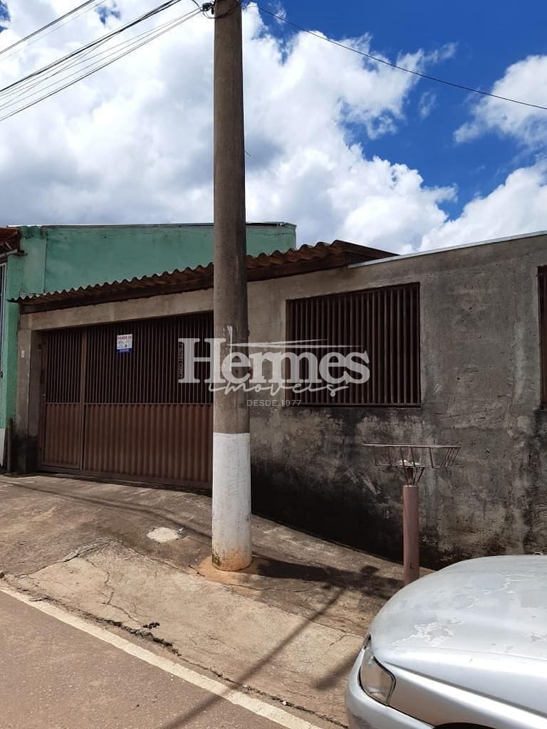 Casa, 3 quartos, 192 m² - Foto 2