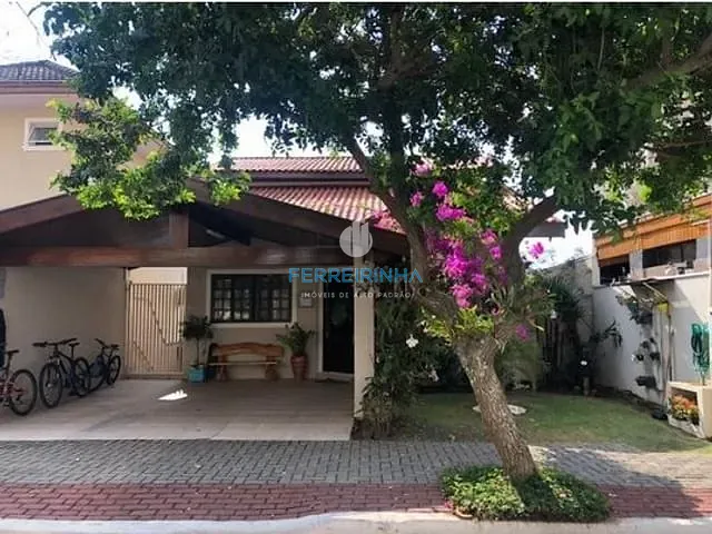 Casa com 250m² 4 quartos e 3 banheiros, à venda, no bairro Urbanova em São José dos Campos