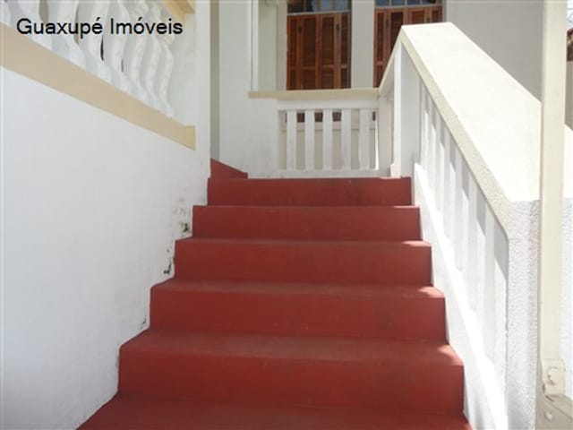 Foto do Casa - Casa com 5 dormitórios, 1 banheiro, sala de TV, copa, cozinha e quintal. | Guaxupé Imóveis Ltda