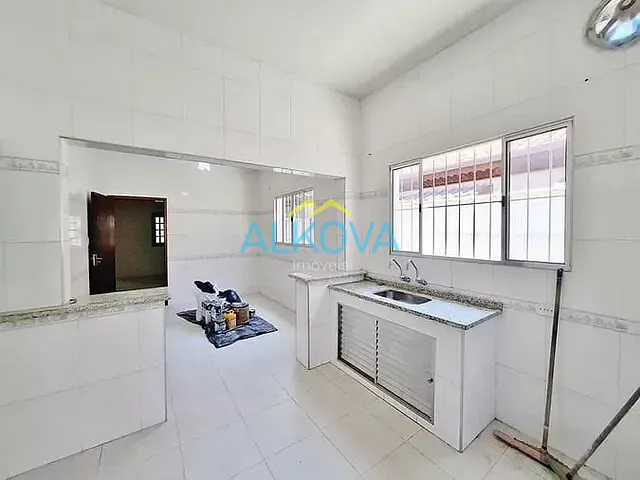 Casa com 298m² 3 quartos e 2 banheiros, à venda, no bairro Jardim Paraíba em Jacareí