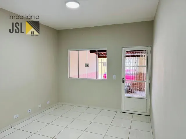 Casa 2 quartos e 1 banheiro, à venda, no bairro Parque Residencial Santo André em Caçapava