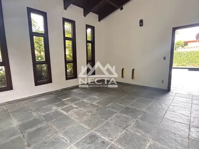 Casa com 623m² 7 quartos e 5 banheiros, à venda, no bairro Cigarras em São Sebastião