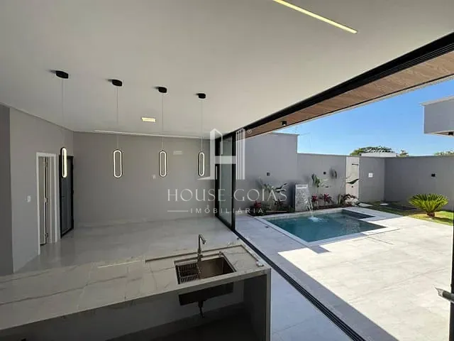 Casa com 360m² 3 quartos e 4 banheiros, à venda, no bairro Setor Três Marias em Goiânia