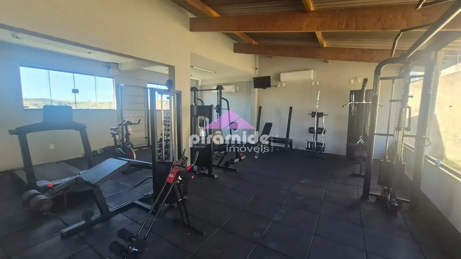 Casa, 3 quartos, 250 m² - Foto 30