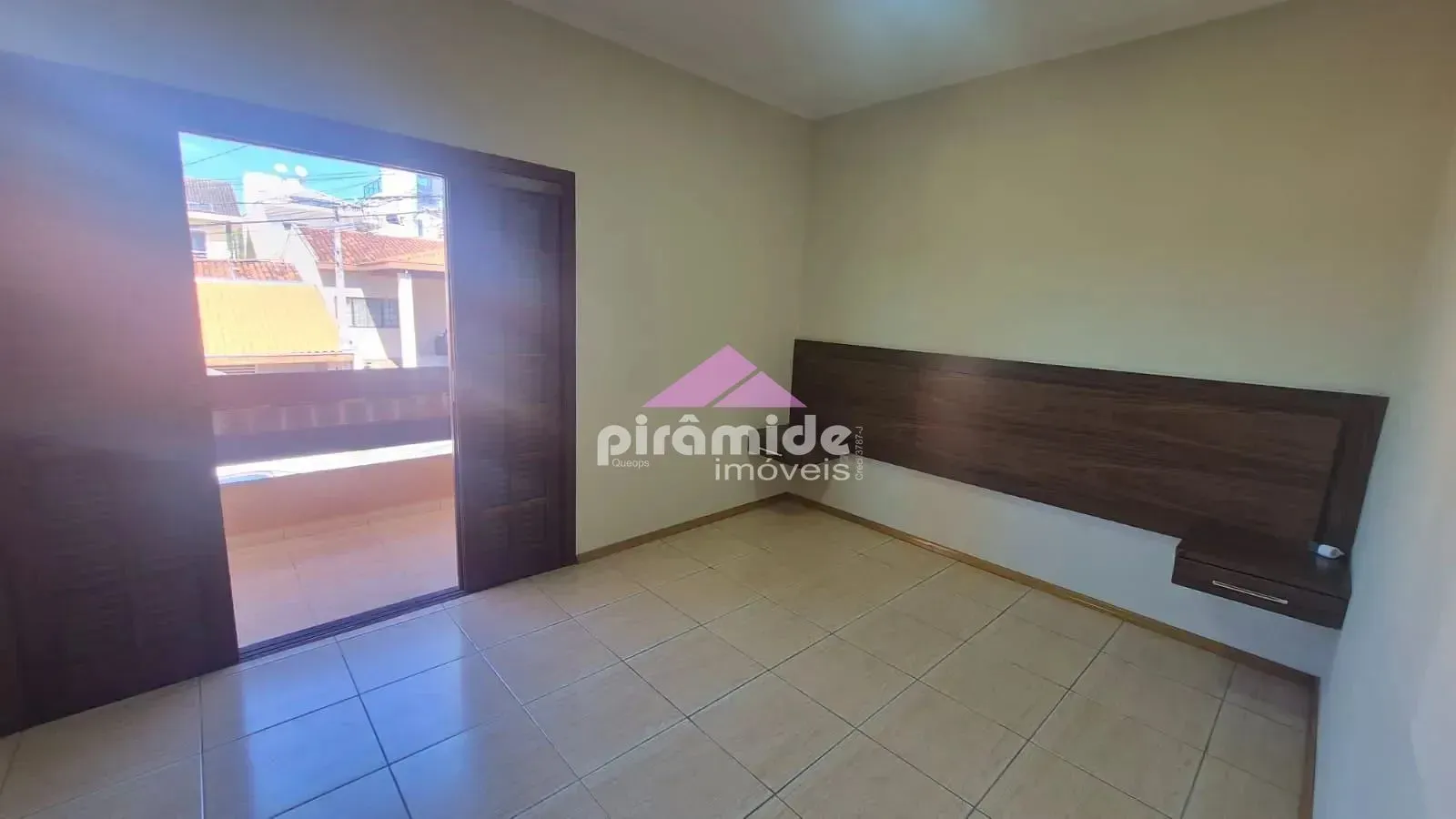 Casa, 3 quartos, 250 m² - Foto 9