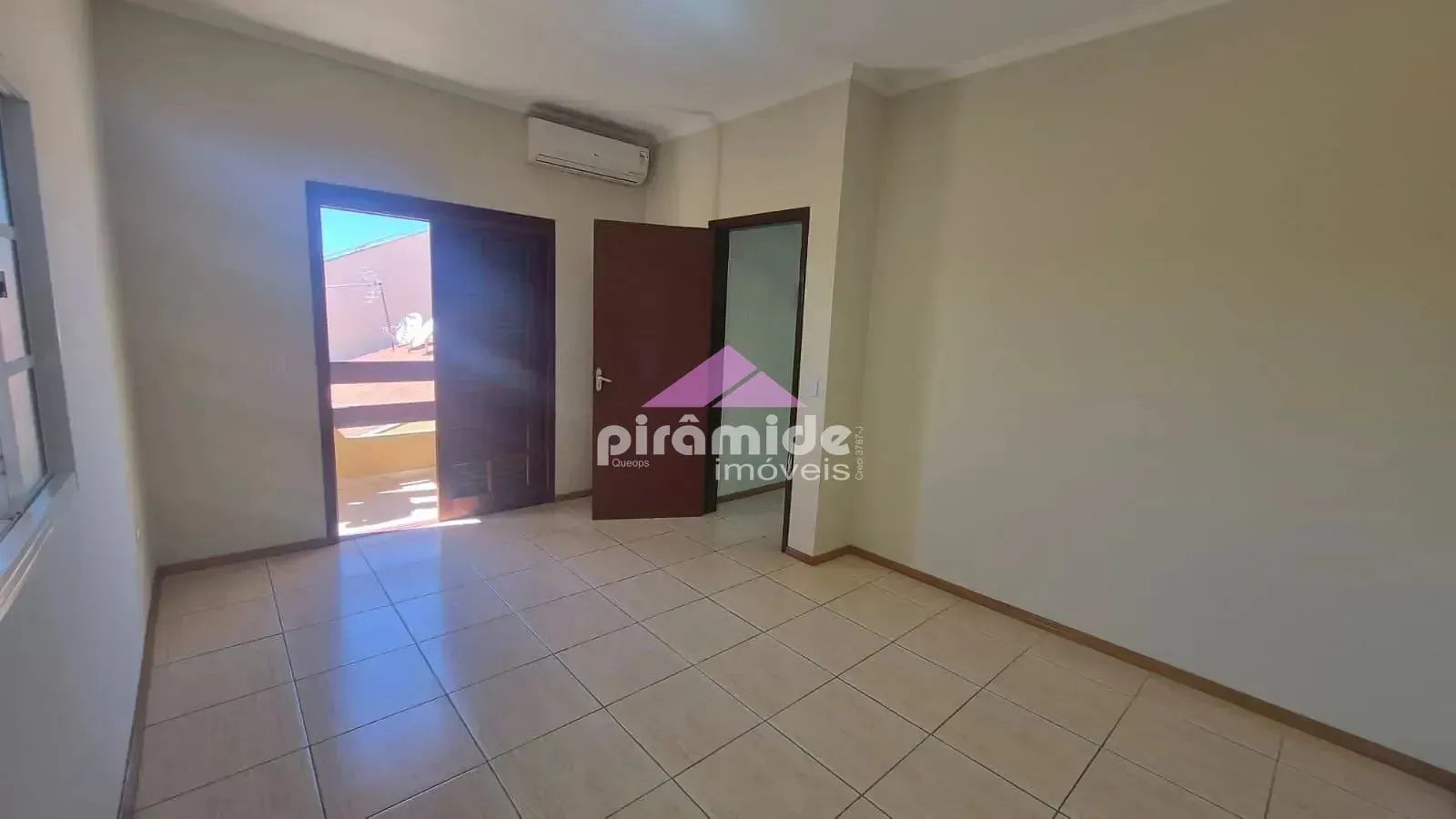 Casa, 3 quartos, 250 m² - Foto 15