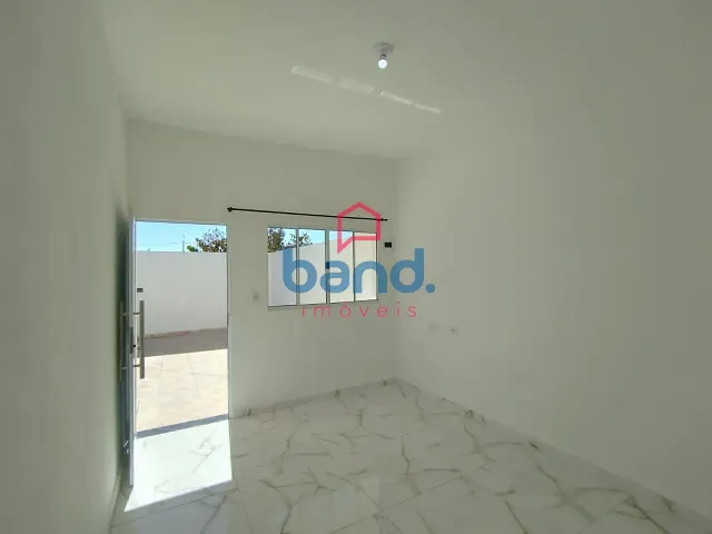 Casa 3 quartos e 2 banheiros, para alugar, no bairro Loteamento Portal Ville Cambuí em Porto Feliz