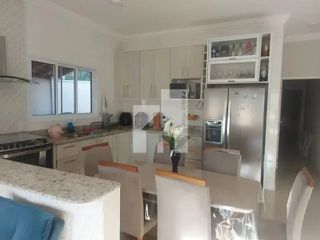 Casa com 187m² 3 quartos e 3 banheiros, à venda, no bairro Jardim Primavera em Jundiaí