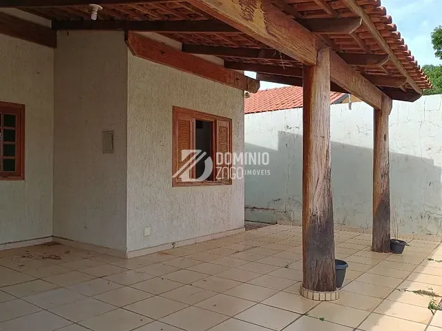 Casa com 270m² 2 quartos e 3 banheiros, à venda, no bairro Serra Dourada em Uberaba