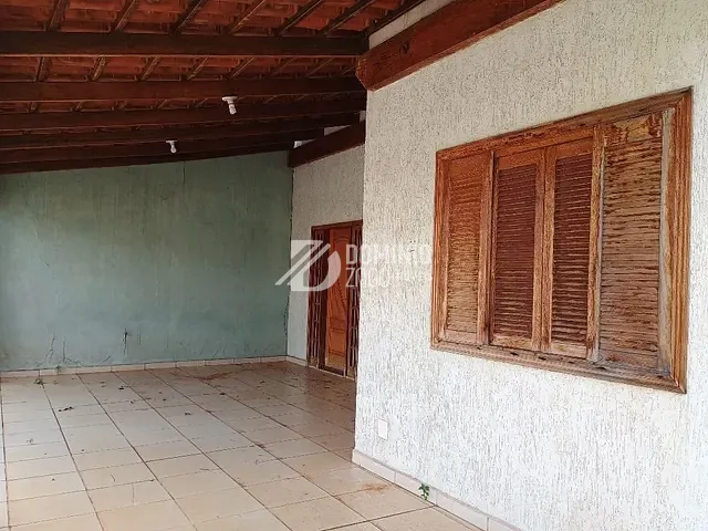 Casa com 270m² 2 quartos e 3 banheiros, à venda, no bairro Serra Dourada em Uberaba