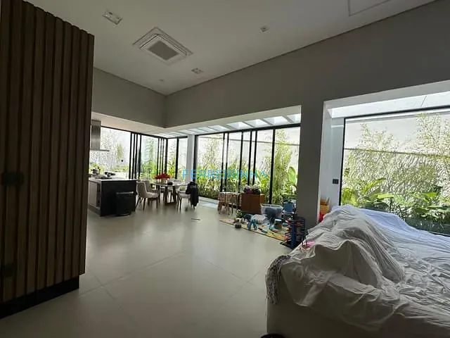 Casa com 451m² 3 quartos e 4 banheiros, à venda, no bairro Urbanova em São José dos Campos