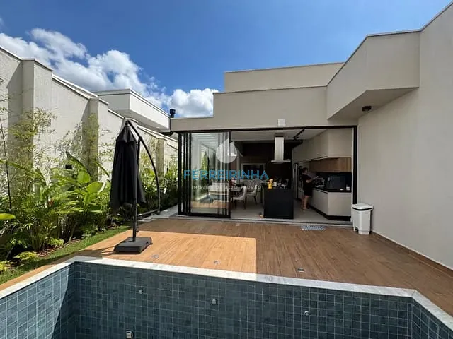 Casa com 451m² 3 quartos e 4 banheiros, à venda, no bairro Urbanova em São José dos Campos