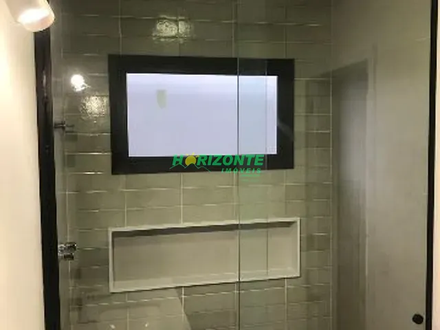 Casa com 250m² 3 quartos e 3 banheiros, à venda, no bairro Floresta em Rua Antônio Batista da Silva