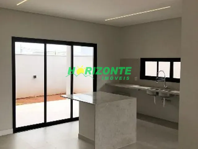 Casa com 250m² 3 quartos e 3 banheiros, à venda, no bairro recanto dos eucaliptos em Rua Antônio Batista da Silva