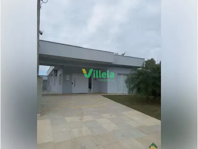 Casa 3 quartos e 2 banheiros, à venda, no bairro Centro em Bertioga