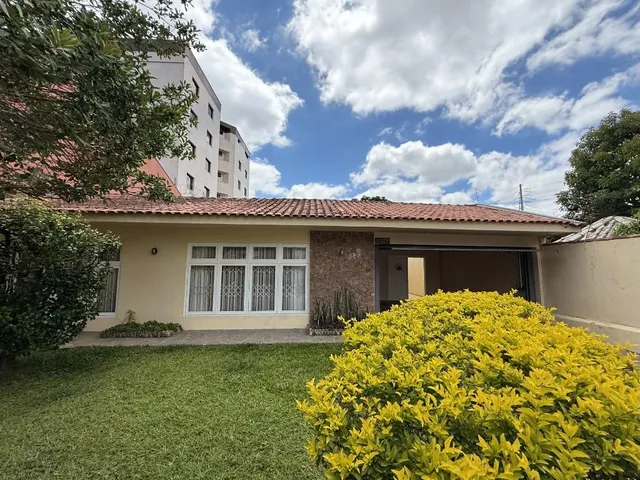 Casa com 450m² 4 quartos e 5 banheiros, à venda, no bairro Santa Quitéria em Curitiba