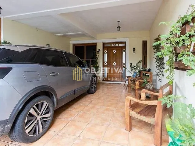 Casa com 189m² 3 quartos e 2 banheiros, à venda, no bairro Ipanema em Porto Alegre