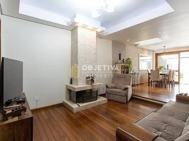 Casa com 189m² 3 quartos e 2 banheiros, à venda, no bairro Ipanema em Porto Alegre