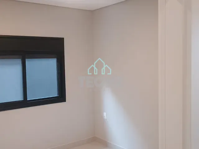 Casa com 300m² 3 quartos e 4 banheiros, à venda, no bairro Jardim Santa Tereza em Taubaté