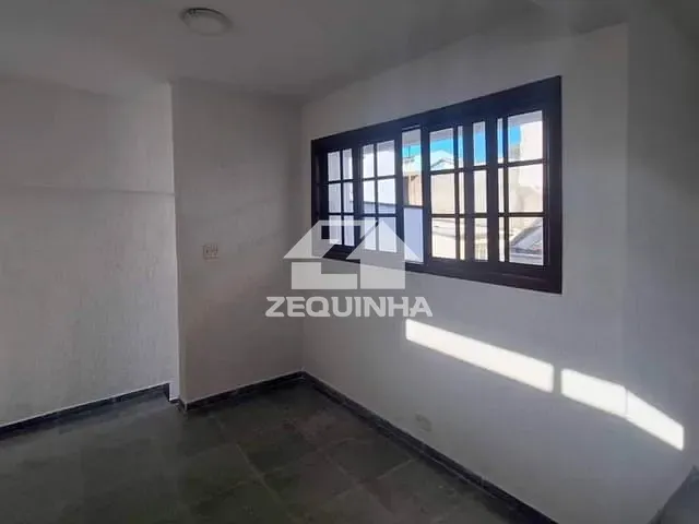 Casa com 126m² 2 quartos e 2 banheiros, à venda, no bairro Jardim de Abril em Osasco