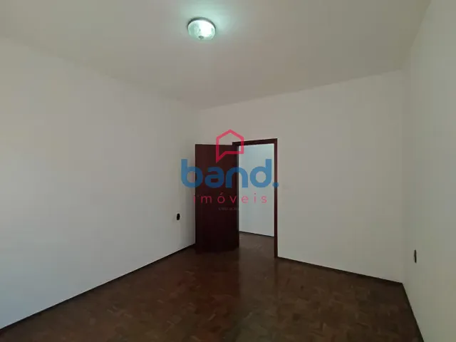Casa 4 quartos e 3 banheiros, para alugar, no bairro Centro em Porto Feliz