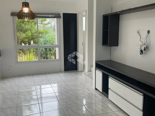 Casa 2 quartos e 2 banheiros, à venda, no bairro São Luiz em Caxias do Sul