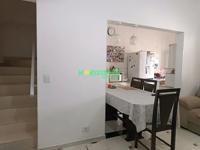 Casa com 250m² 3 quartos e 3 banheiros, à venda, no bairro Loteamento Villa Branca em Jacareí