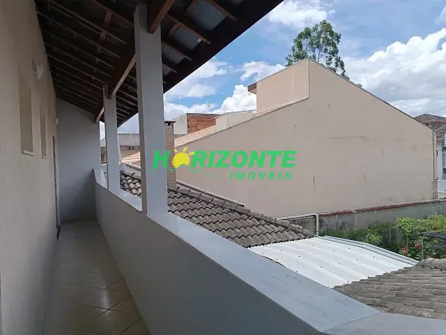 Casa com 250m² 3 quartos e 3 banheiros, à venda, no bairro Villa Branca em Jacareí