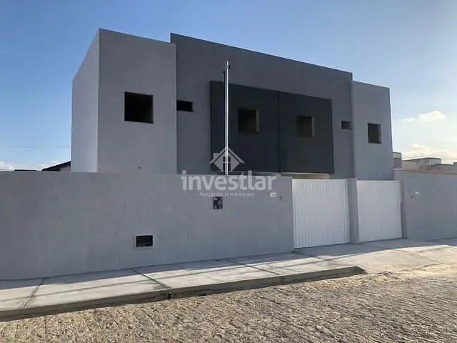 Casa 3 quartos e 2 banheiros, à venda, no bairro Três Irmãs em Campina Grande