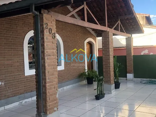 Casa com 332m² 3 quartos e 2 banheiros, à venda, no bairro Jardim Altos de Santana em São José dos Campos